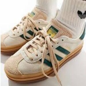 adidas Women's Beige and Teal Sneakers
